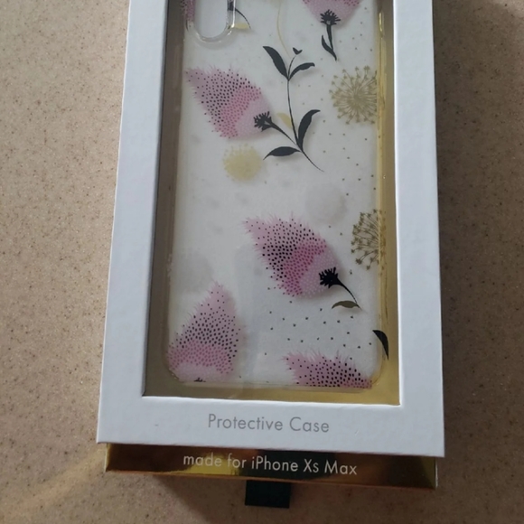 iPhone Xs Max case - Picture 2 of 5
